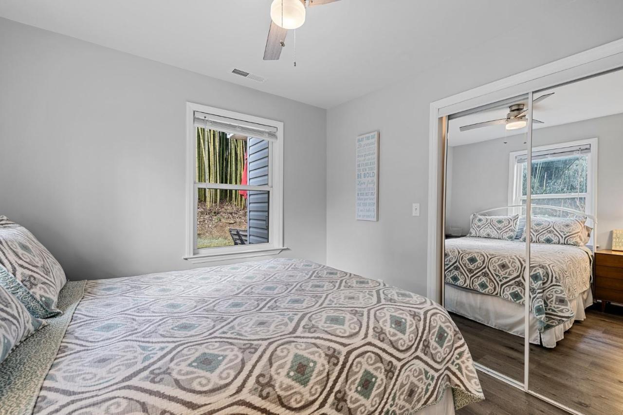 The Bamboo Bungalow Hendersonville Eksteriør billede